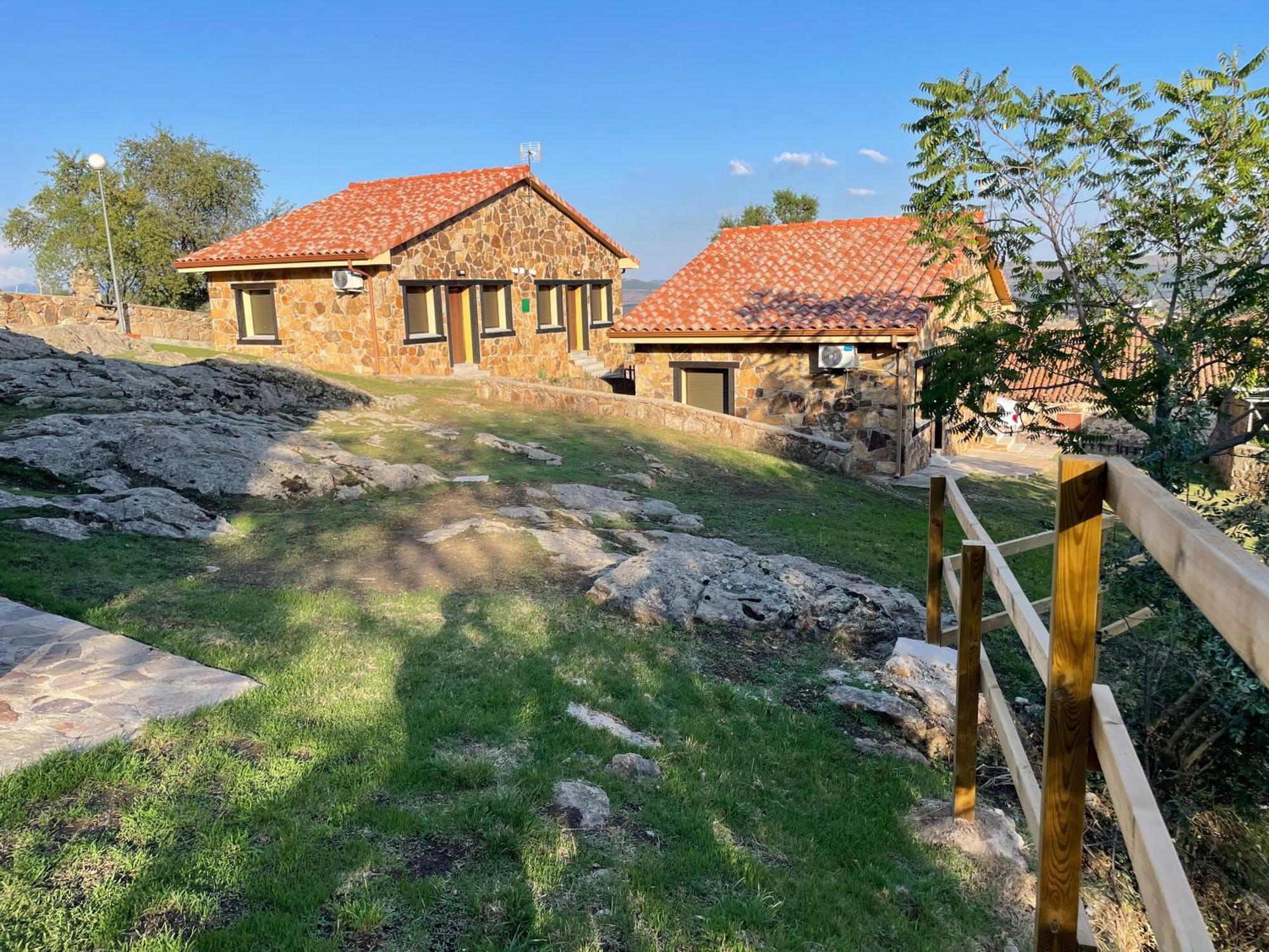 Apartamentos Los Pocillos Gargantilla del Lozoya Exterior foto